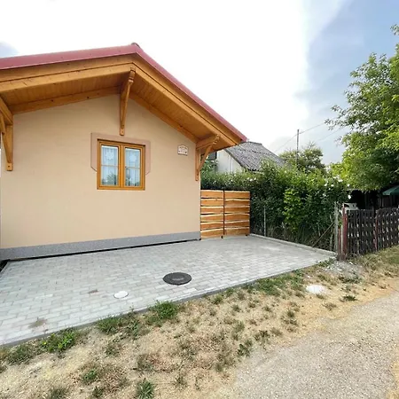 Ibolya Apartment Csisztapuszta
